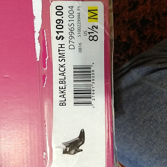 Naturalizer Black Booties 8.5M - Picture 9 of 12